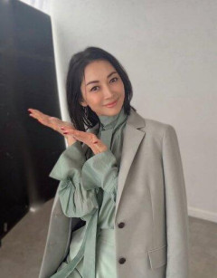 【画像】49歳、信じられない！伊東美咲の現在の姿「めっちゃ綺麗」「セレブ」