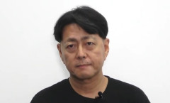 俳優の宅間孝行（56）がポスト「平和の為なら戦争だってやります。まさにコント。でも最近そんな風に聞こえる」「我々庶民はただただ戦争反対を貫くべし。世界から戦争なくなれ。」