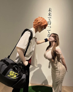 【悲報】未来で待ってる女さん、あまりにも多すぎて大渋滞に😭