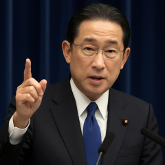 片山財務相「賢い人は脱皮する」財務官僚に言及 一松氏の人事には「服務命令に…」含みも   |  そりゃ民意を得た政治家の役にたたない官僚は官僚たる意味がないからな