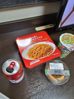 【悲報】出張ビジホで豪遊してる