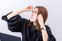 【警告】眼科医の8割「この目薬、マジで使わない方がいい････」⇒！！！