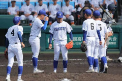 秋田・横手高校野球部の寄付金額 vs ブラウブリッツ秋田の募金額ｗｗｗｗｗｗ