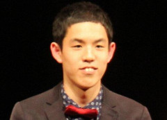 【悲報】四千頭身・都築拓紀さん、20代女性のスカートの上から下半身を触った疑いで書類送検・・・・・・・・・