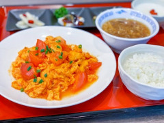 中国料理のトマトと卵を炒めた奴って美味しいって言うけど日本で流行らないな