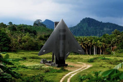 【未来戦】パイロット不要・滑走路不要のAI自律戦闘機「X-Bat」、今度は基地攻撃の常識まで変えそうな機能を搭載