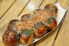 冷凍食品のたこ焼きって何年経っても不味いよな