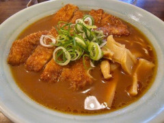 【悲報】イタリア人「日本食は脂質が多いね。僕たちはそんなの食べないよ」