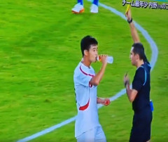 【悲報】サッカー北朝鮮チーム、日本人に殴りかかるｗｗｗｗｗｗｗｗ