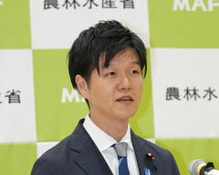 【悲報】米価大暴落！新米4割安でコメ余り…農家さん、もう限界ｗｗｗ