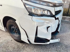 【衝撃】静岡のゲーセンに車がダイレクトアタックして数人が巻き込まれる大惨事に