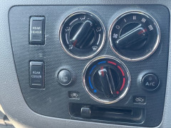 【画像】 見た目はダサいけど、車のエアコン操作パネルはこういうのが一番使いやすいよなｗ