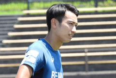 ◆Ｊ２◆元レアルMFが超絶スキル「中田英寿に似てる」スペイン仕込みの美技披露…飛び交う賛否「一列前で使って」🤔