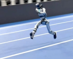 【動画】北京ロボット競技会の二足歩行ロボット、速すぎワロタｗｗｗｗ