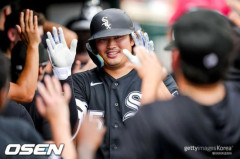 韓国人「村上がシーズン29号同点ソロホームラン！敵地リグリーフィールドの大スクリーンを直撃し現地ファンも言葉を失う‥」