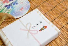 謎の勢力「お中元かぁ…サラダ油贈ったろ！」