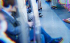 私の利用する路線に、女学生がちょっとでも足を開いて座ってると「はしたないから閉じなさい！」と言ってくるBBAがいるんだけど…