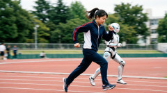 【動画】中国のロボット、人間の速度記録を更新するのと同時に電気ボックスを破壊