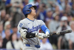 【速報】6年連続30HR、現役では大谷とシュワーバーの2人だけで草