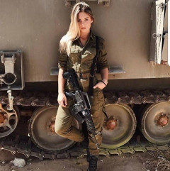 【画像】イスラエルの女兵士さん、もうめちゃくちゃｗｗｗｗｗｗｗｗｗｗｗｗｗ