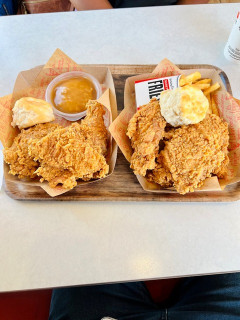 ケンタッキーのチキンに一番合うと思う飲み物なに？