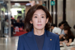 韓国人「AIを口実に国民の金を強奪」羅卿瑗議員、金容範政策室長にレバレッジ事態の収拾と辞任を要求