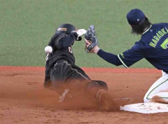 阪神・植田　Ｖ呼んだ九回好走塁　延長十回今季初安打でサヨナラ貢献「守備とか打撃も頑張りたい」