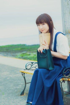 【悲報】水樹奈々さん「EternalBlaze」田村ゆかりさん「恋せよ女の子」堀江由衣さん「」←ほっちゃんって代表曲なくね？・・・・・・・・・