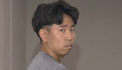 M-1などで活躍した元芸人の丸茂拓哉容疑者（２８）、新宿区の路上で酔って座り込んでいた女性の胸を触り逮捕される・・・