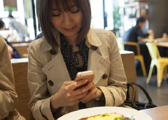 週末には、妻を家事や育児から開放しています。妻はリラックスできるし、私も妻がいない方が休みやすいのでね。