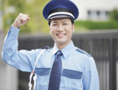 【悲報】日本の貧弱な警察さん、暴君1人すら止められない