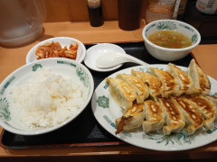 日高屋とかいう最強の飲食チェーンｗｗｗｗｗ