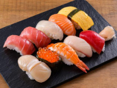 寿司の食べ順でそいつが素人かわかるよな