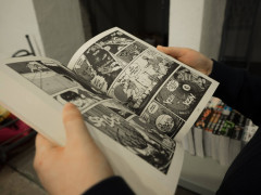 俺は２２歳のマンガ家。大嫌いな祖父をテーマに漫画を描いたらデカい賞を受賞した　→　俺「賞取った！」母「おめでとう！…….じいちゃんのこと描いたの？」俺「そうだよ」母親「じゃあもうじいちゃんのことはいいんじゃない？」俺「！？」