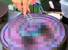見た目が完全に”毛”な食べ物、発見される！クレープの具に使って、さらに追い毛している動画が話題にｗｗｗｗ