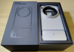 【画像】やったー！6万円のスマホのアクセサリケースが届いたぞｗｗｗ