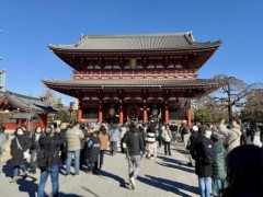 【速報】「もう京都や東京は限界だろ…」→ 観光客344万人突破のオーバーツーリズム問題になってしまう・・・