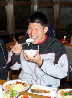 【急募】有名なプロ野球選手の食事シーン