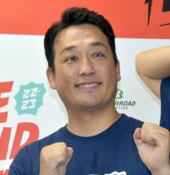 【困惑】藤崎マーケット田崎さん、難波で「PayPayで1.3万円送るから現金1万円下さい」と謎の提案をされる・・・・・・・・・