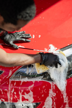 米国で洗車起業した20代の「月770万ウォン」に注目、韓国では“それで暮らせるのか”と現実論