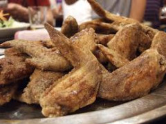 手羽先とかいうクッソ食いづらい低級肉wwww