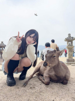 【画像】女さん「１枚目だけUFO写ってるよね！？」 ←誰もそこに目がいかない写真で草ｗｗｗｗｗ