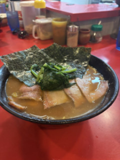 家系ラーメンの総本山「吉村家」とやらに行ってきたんやが