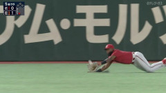 【巨人対広島15回戦】広島・ファビアン、ダイビングキャッチ！！！！！！！！！！！！