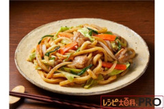 焼きそば VS. 焼うどん