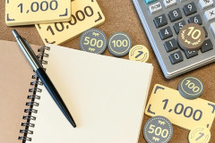 【同棲中】同棲相手が家にまったくお金を入れず、悩んでいます。