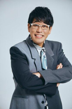 【悲報】古坂大魔王、背中の粉瘤を袋ごと切除「グロいので注意」