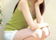 【画像】こういう肩幅より「太もも」が太い女子高生wwwwwww