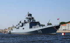 ロシア黒海艦隊の旗艦「アドミラル・マカロフ」、8月12日のノヴォロシースク海軍基地への攻撃で深刻な損傷！