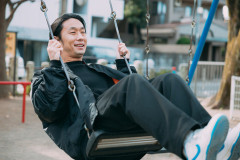 【悲報】カード会社「200万返せ！」 ワイ「ほーいｗwｗ」（50年間放浪の旅に出る）⇒！！